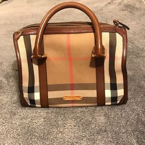 Burberry bag/purse